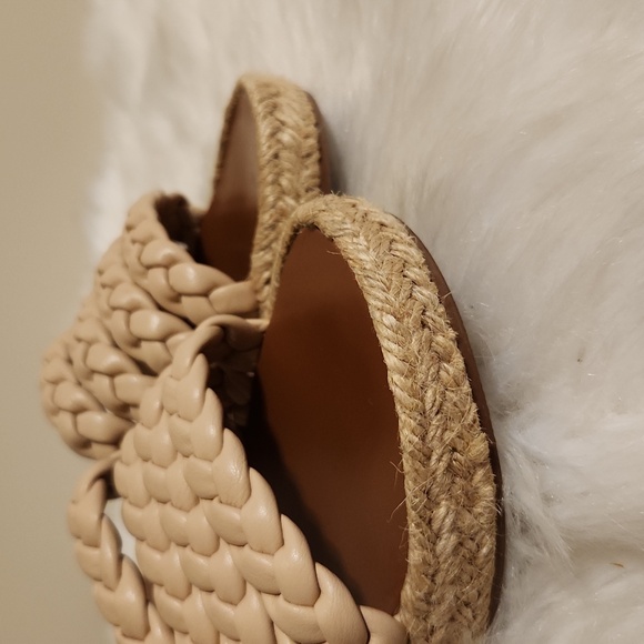 Beast Taupe tan Braided slip on Sandals. Size 7 - Picture 7 of 9